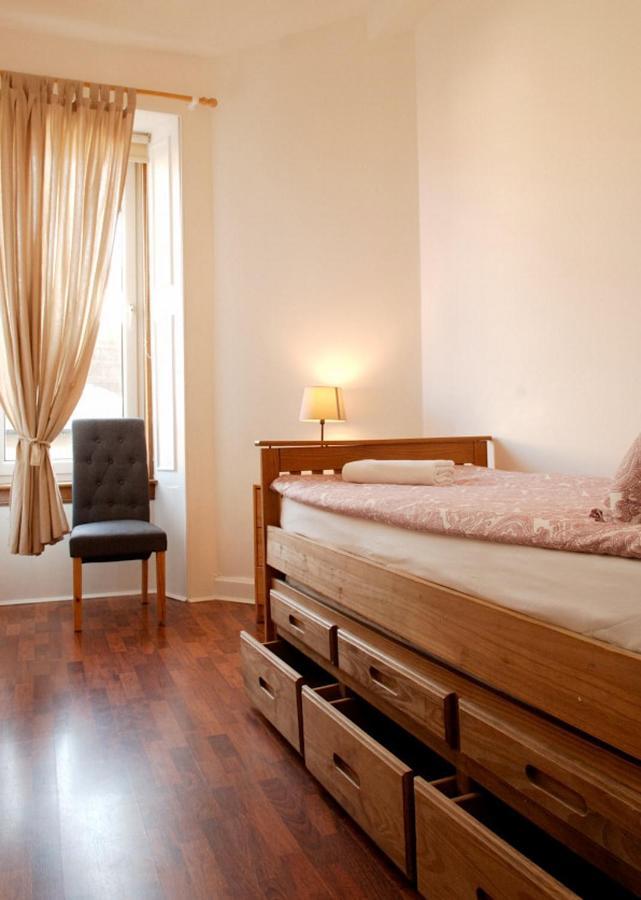 إدنبرة Pitt Street Apartment Beautiful Spacious Apartment Free Parking And Free Sanitizer المظهر الخارجي الصورة