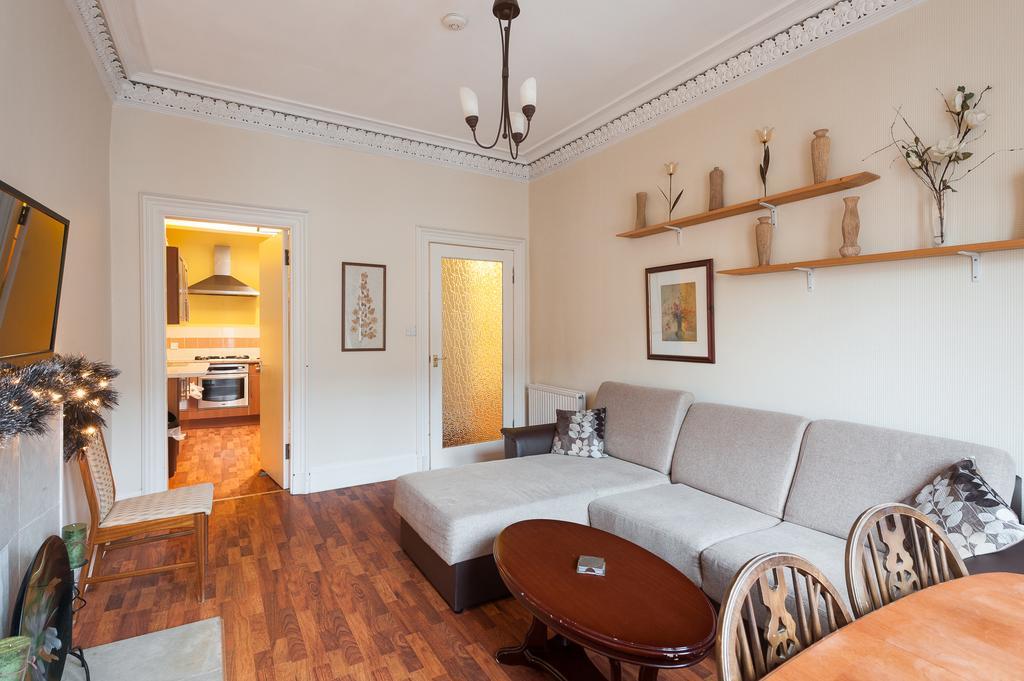 إدنبرة Pitt Street Apartment Beautiful Spacious Apartment Free Parking And Free Sanitizer الغرفة الصورة