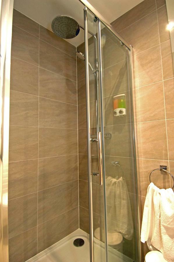 إدنبرة Pitt Street Apartment Beautiful Spacious Apartment Free Parking And Free Sanitizer المظهر الخارجي الصورة